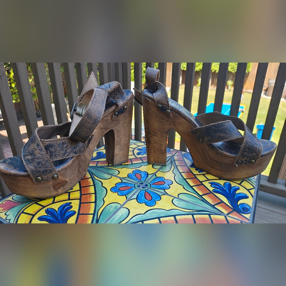 Bed Stu Madeline Brown Distressed Leather With Wooden Block Heels, 7 - Picture 2 of 5